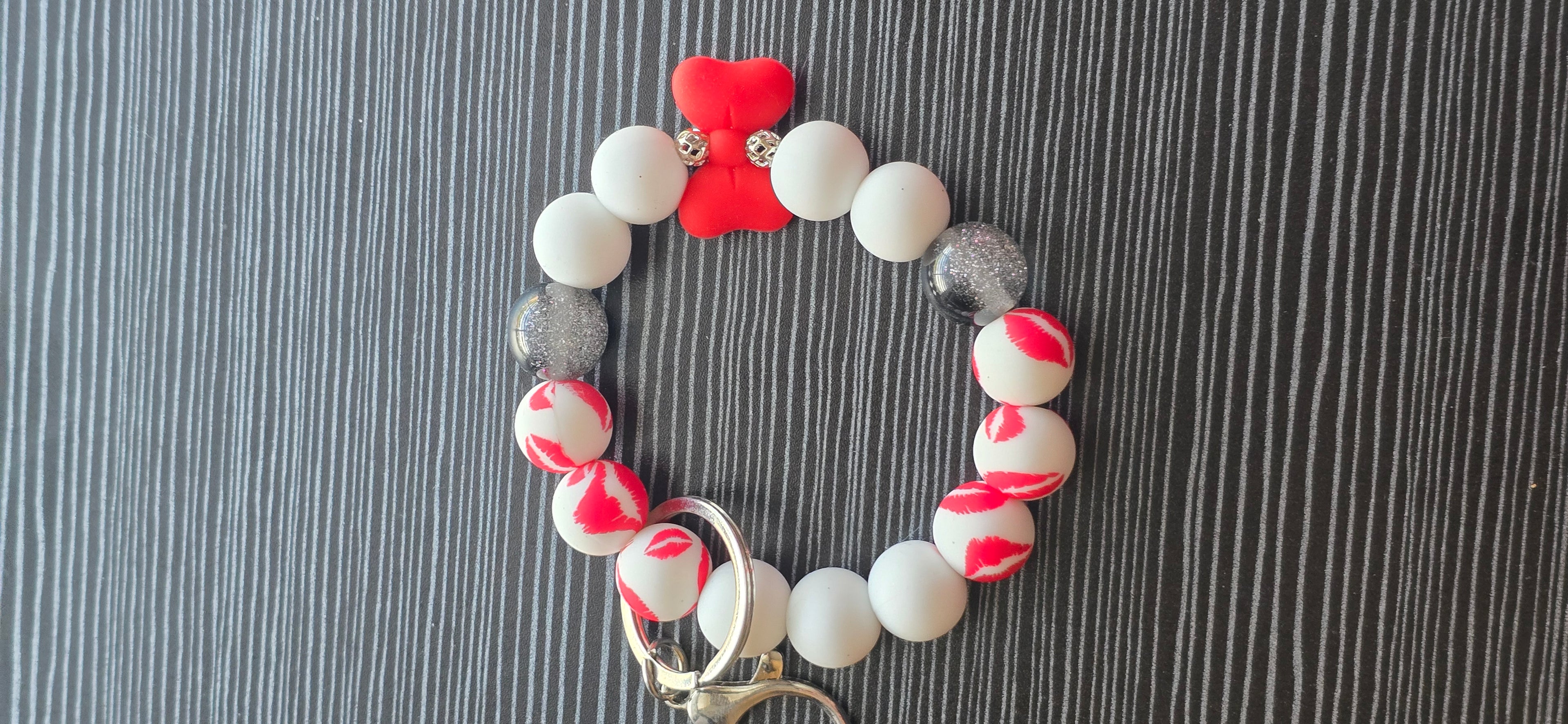 Keychain-Red Lips w black sparkle